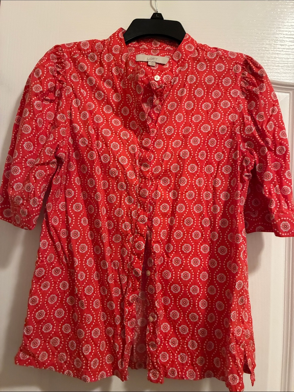 LOFT Red Geometric Print Button-Down Puff Sleeve Top